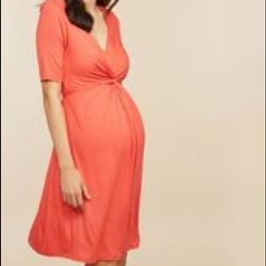 Stylish and comfy twist tie maternity dress, coral